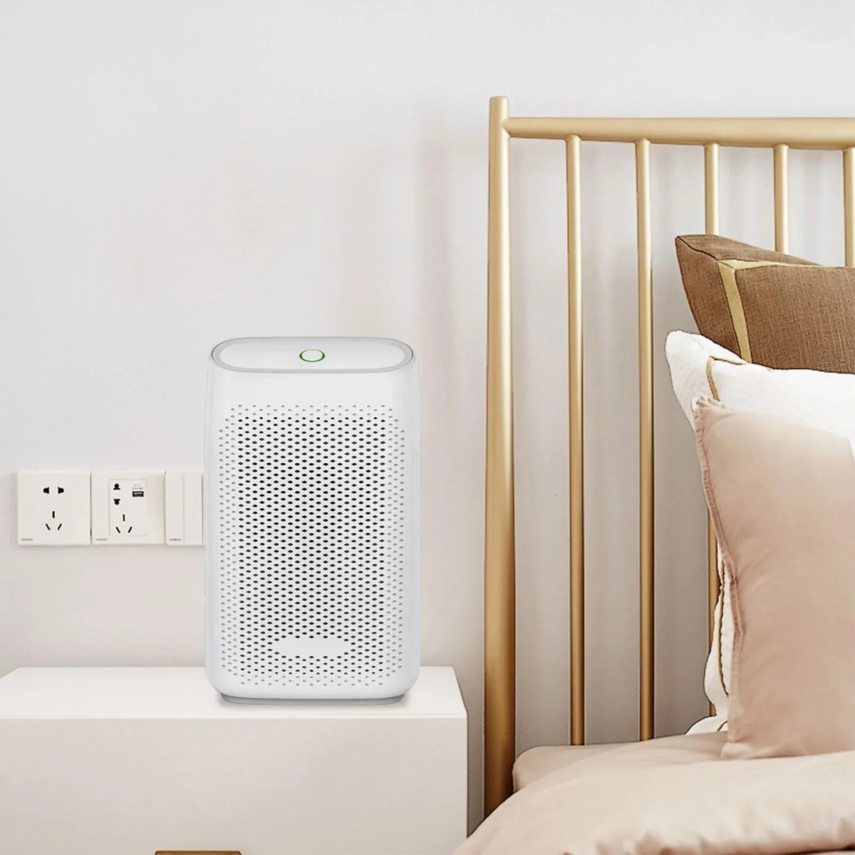 Small Dehumidifier 700ml USB For Basement Closet Wardrobe With Semiconductor Technology For Damp Air, , Moisture Energy Efficient Quiet