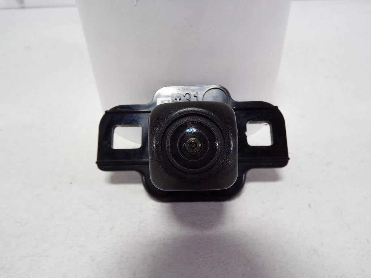 Pre-Owned 19-22  Rav4 Rear View Backup Camera OEM LKQ (Good)