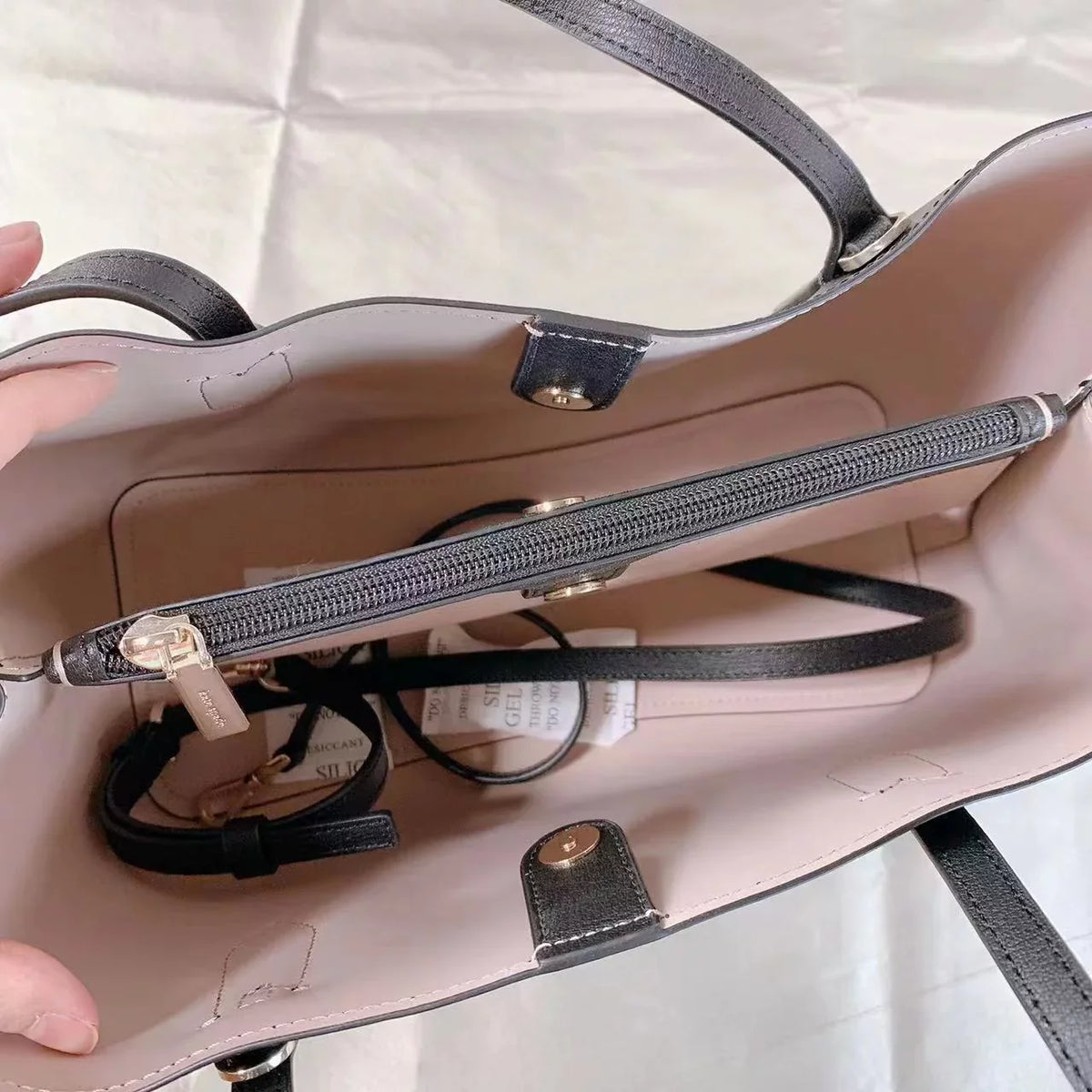 Kate Spade WKR00064 harper satchel In Black