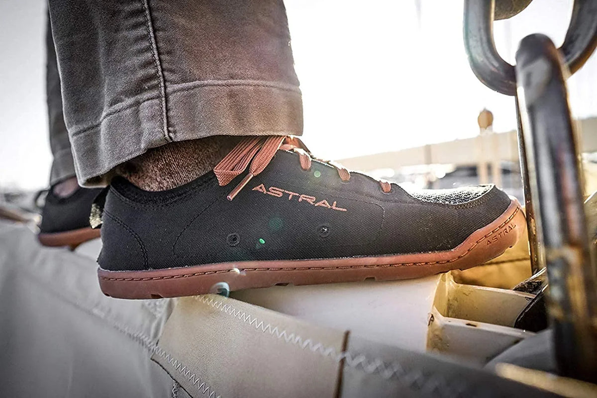 Astral Men's Loyak moisture Shoes