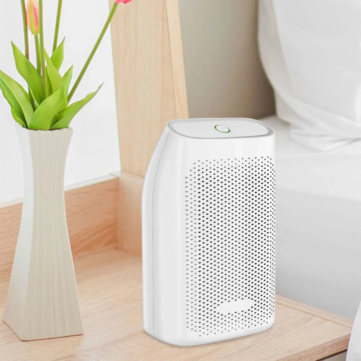 Small Dehumidifier 700ml USB For Basement Closet Wardrobe With Semiconductor Technology For Damp Air, , Moisture Energy Efficient Quiet