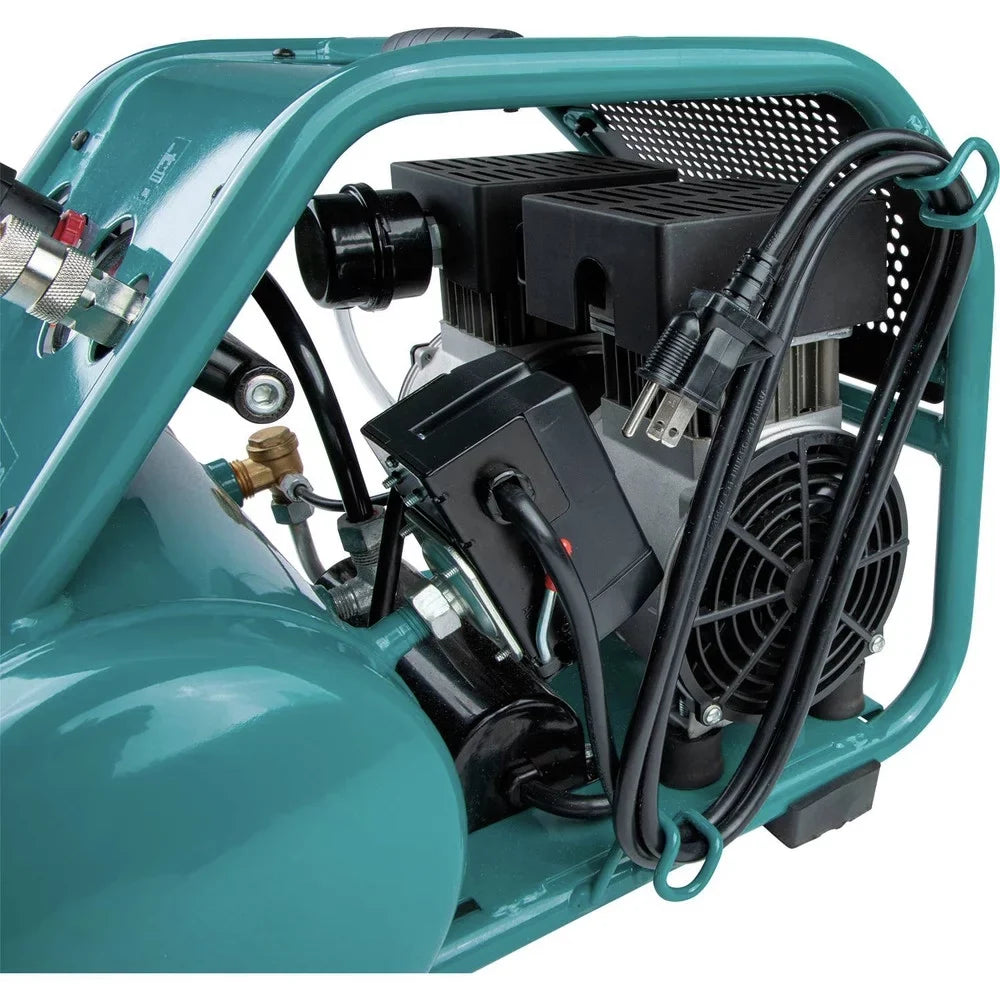 Makita MAC320Q Quiet Series 1-1/2  3 Gallon Oil-Free Hand Carry Air Compressor