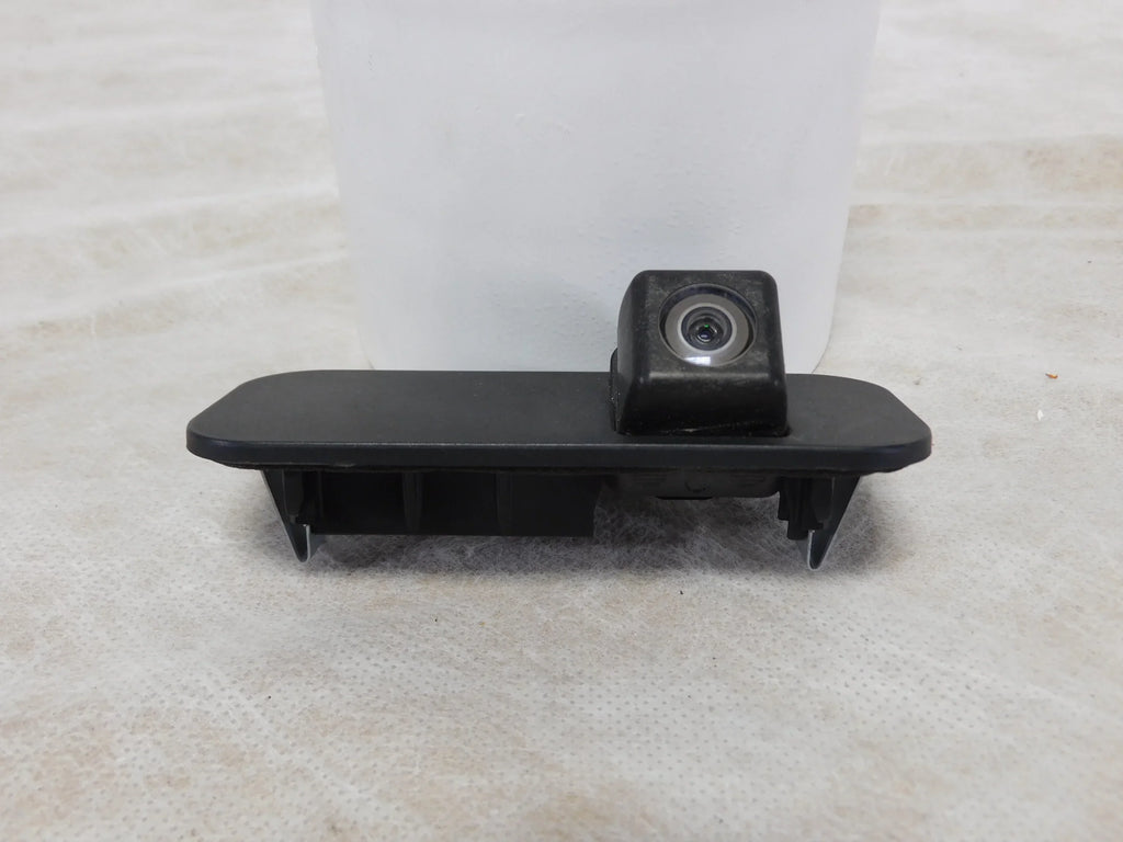 Pre-Owned 16  Corolla Rear View Backup Camera OEM LKQ (Good)