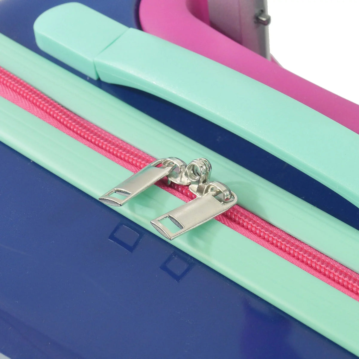 DISNEYFul PRINCESS GIRL POWER KIDS 21" SPINNER LUGGAGE