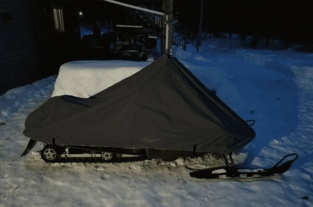 All Black.. Snowmachine Sled. 200 Denier Storage Snowmobile protector suitable for the 2013-2015 Ski Doo Bombardier Model GSX SE E-TEC 600 H.O
