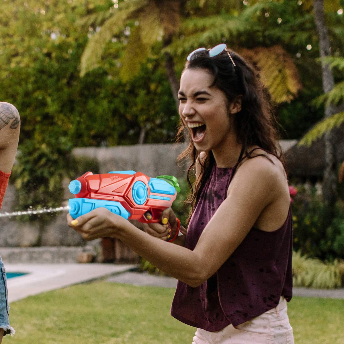 Prextex Red Plastic aqua Shooter Blaster Squirt Guns, 4 Pack Girls and Boys