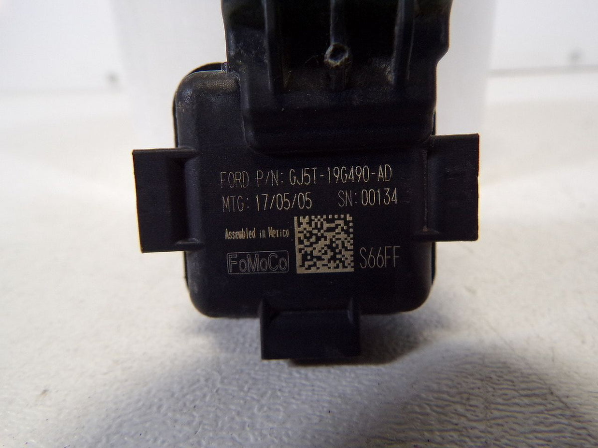 Pre-Owned 17-19  Escape Rear View Backup Camera OEM LKQ (Good)